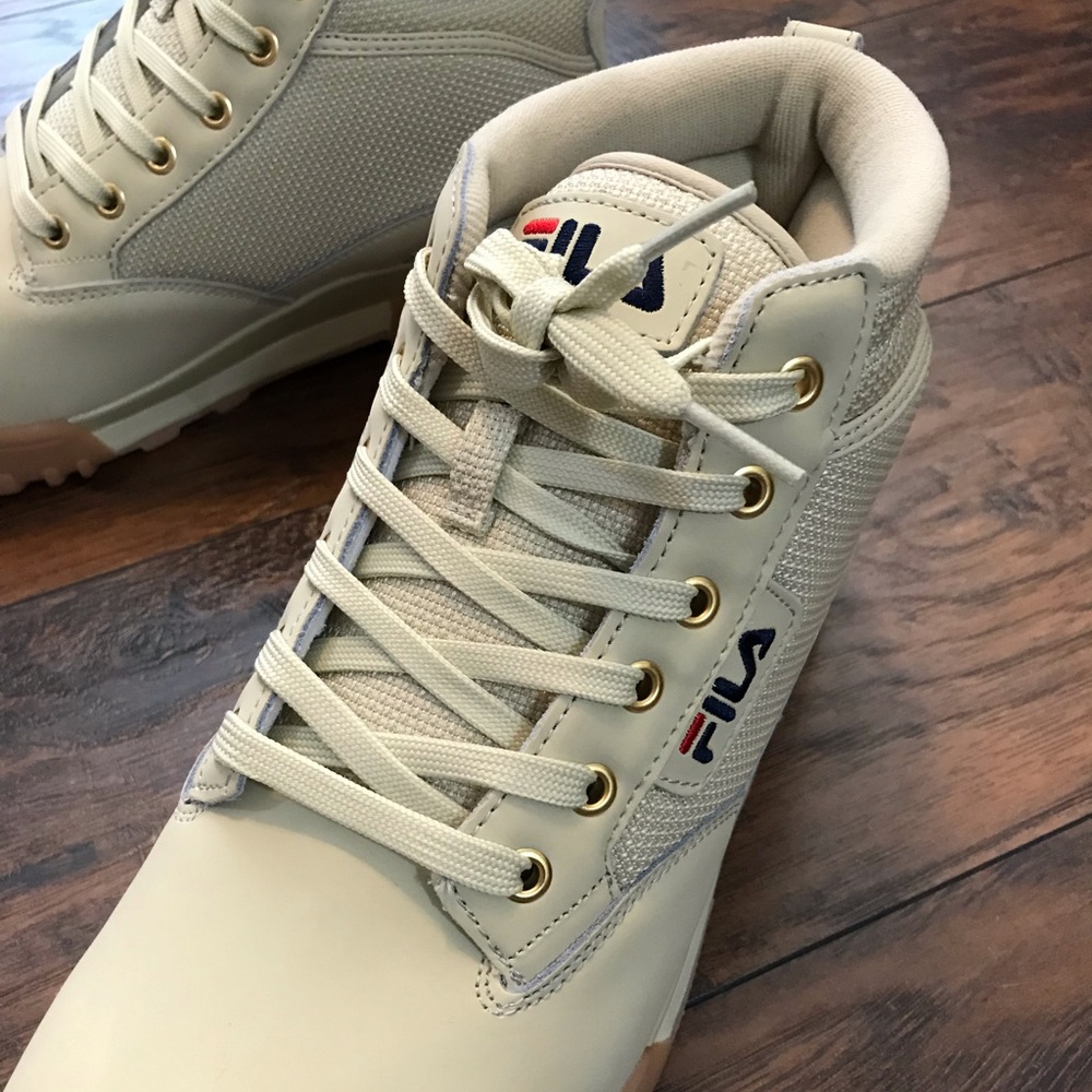 Fila Mens Tan Red White Blue Mid Boot Chucka sz 11 - Picture 2 of 6